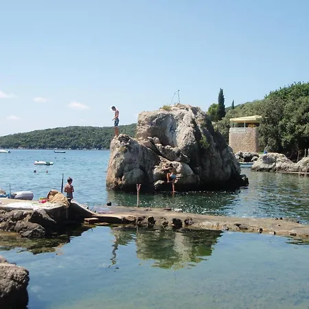 Luna - One Bedroom With Terrace And Sea View * Molunat