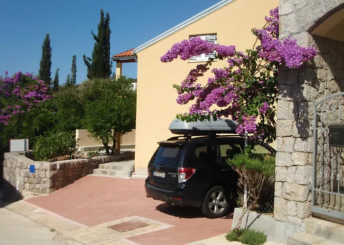 Luna - One Bedroom With Terrace And Sea View * Molunat